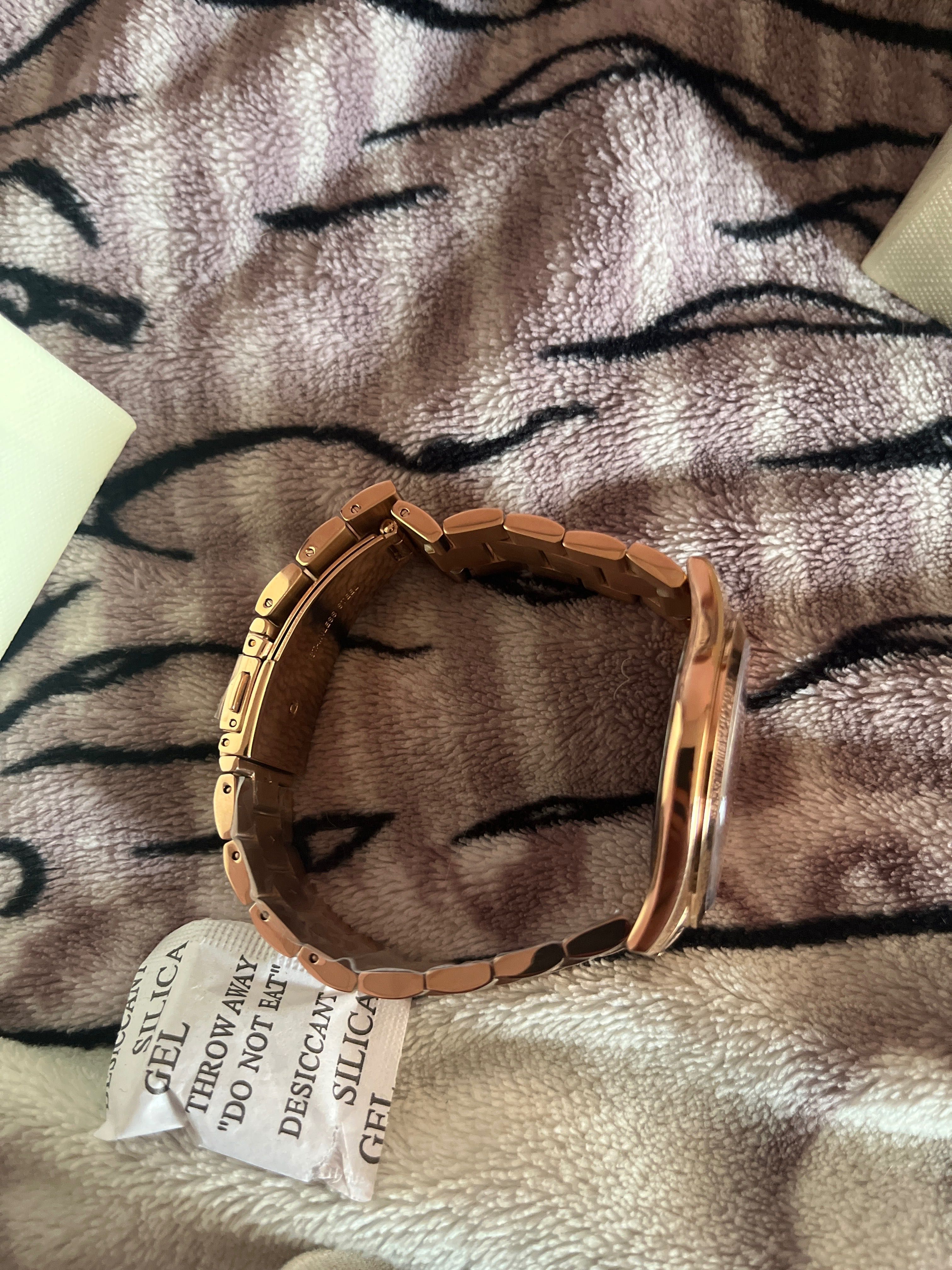Часовник Часовник Michael Kors Runway MK3197