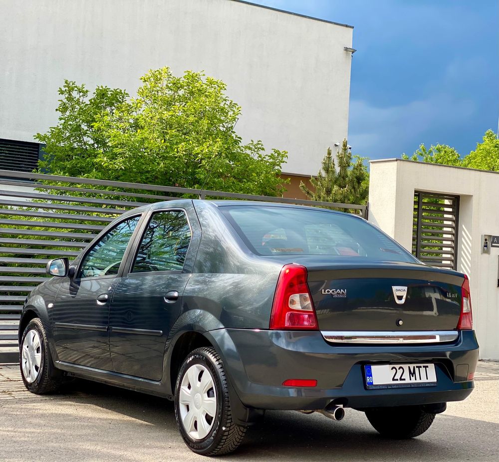 Dacia Logan LAUREAT 1.6 16V 105cp A/C stare foarte buna