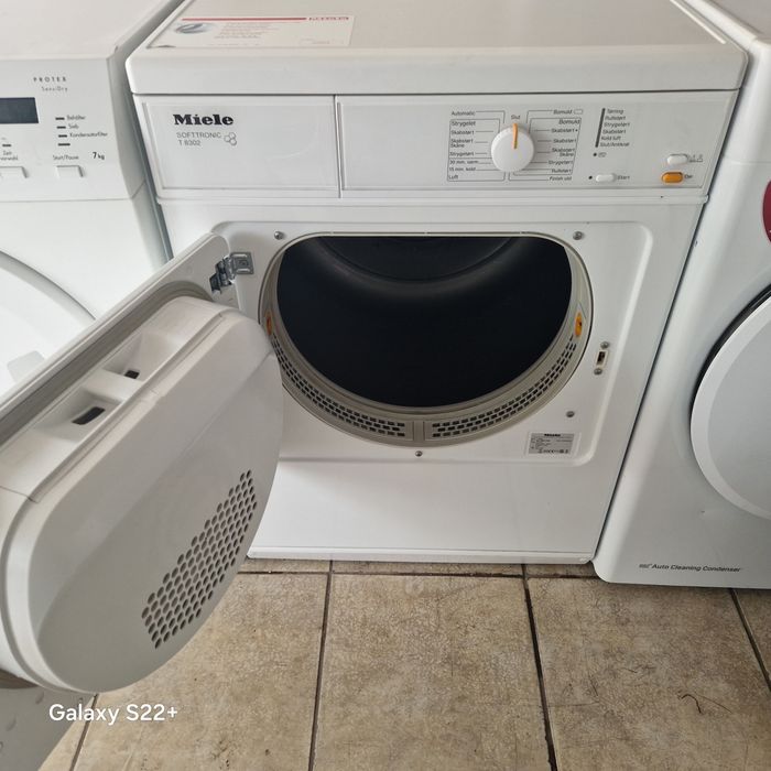 Коминна сушилня MIELE T8302