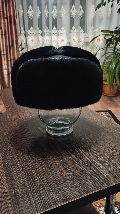 Продам шапку с дубленкой