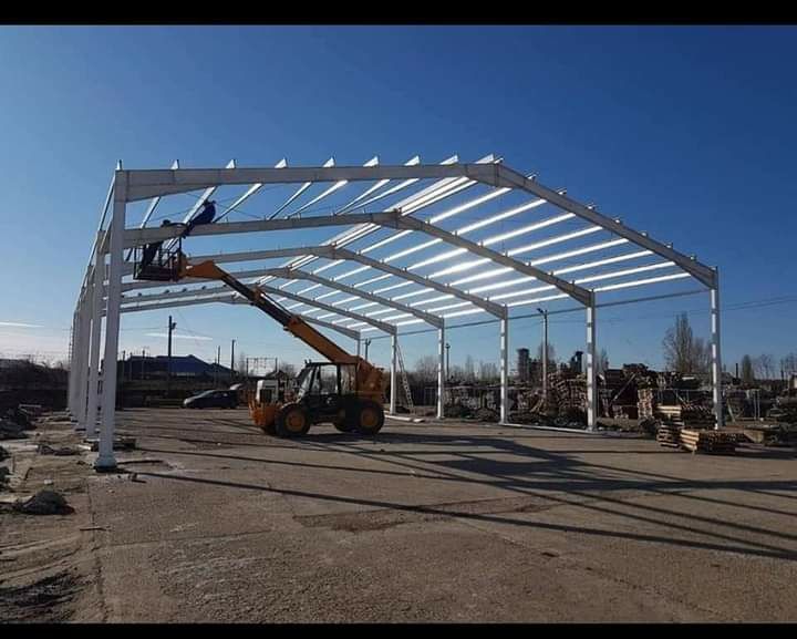 Vând hală metalice