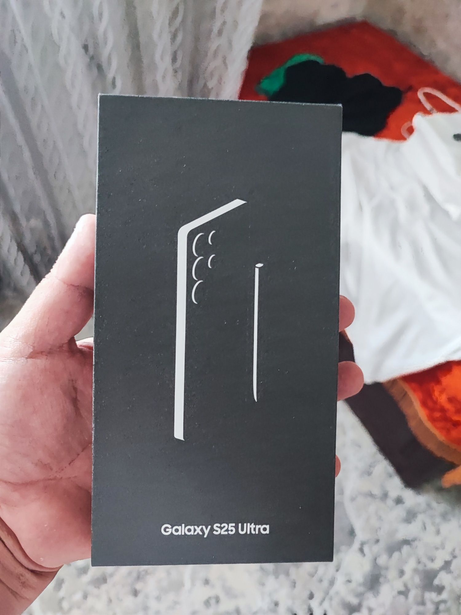 Samsung s 25 ultra noviy yengi
