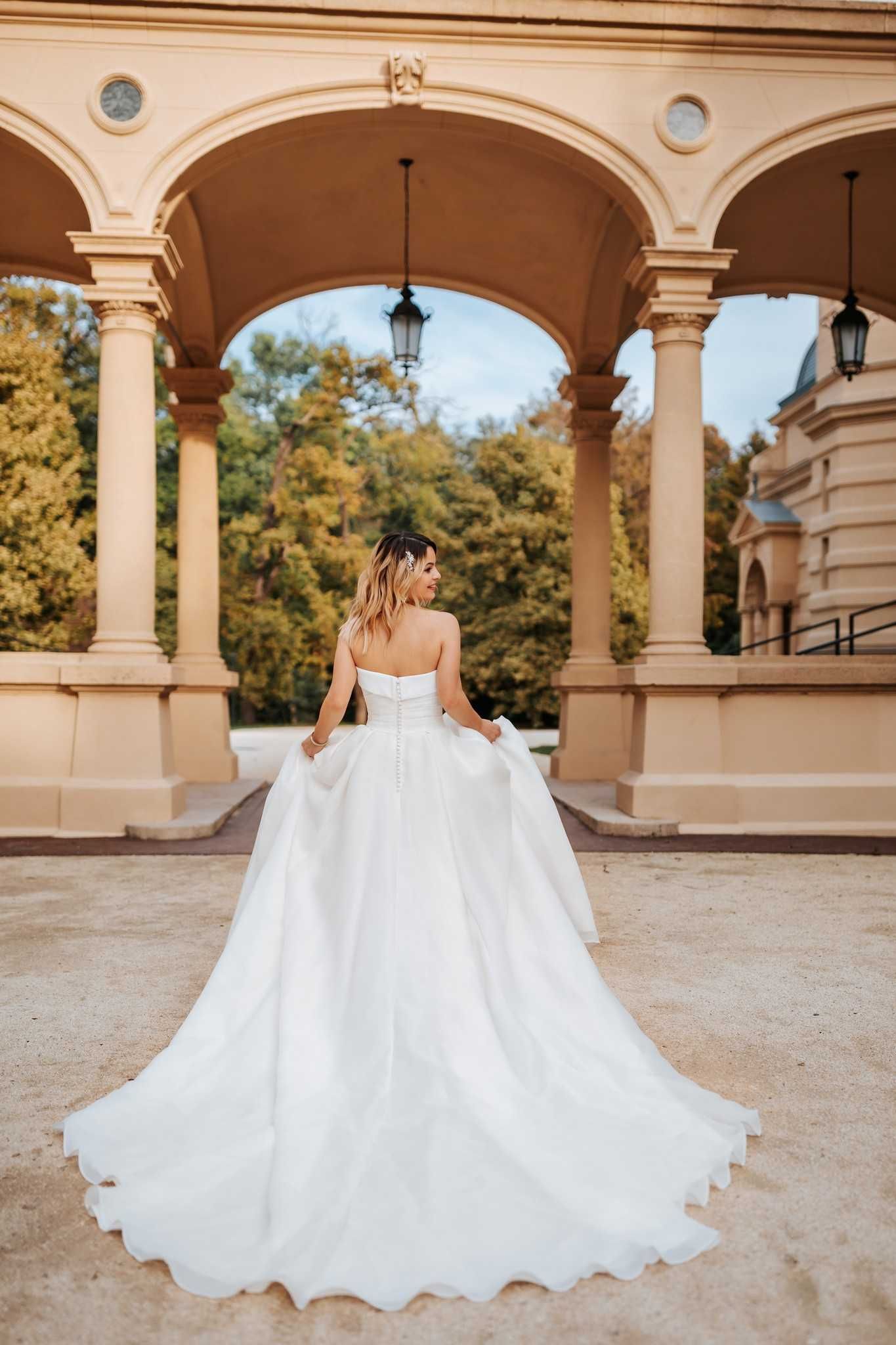 Rochie de mireasa Pronovias Barcelona, Model 2022