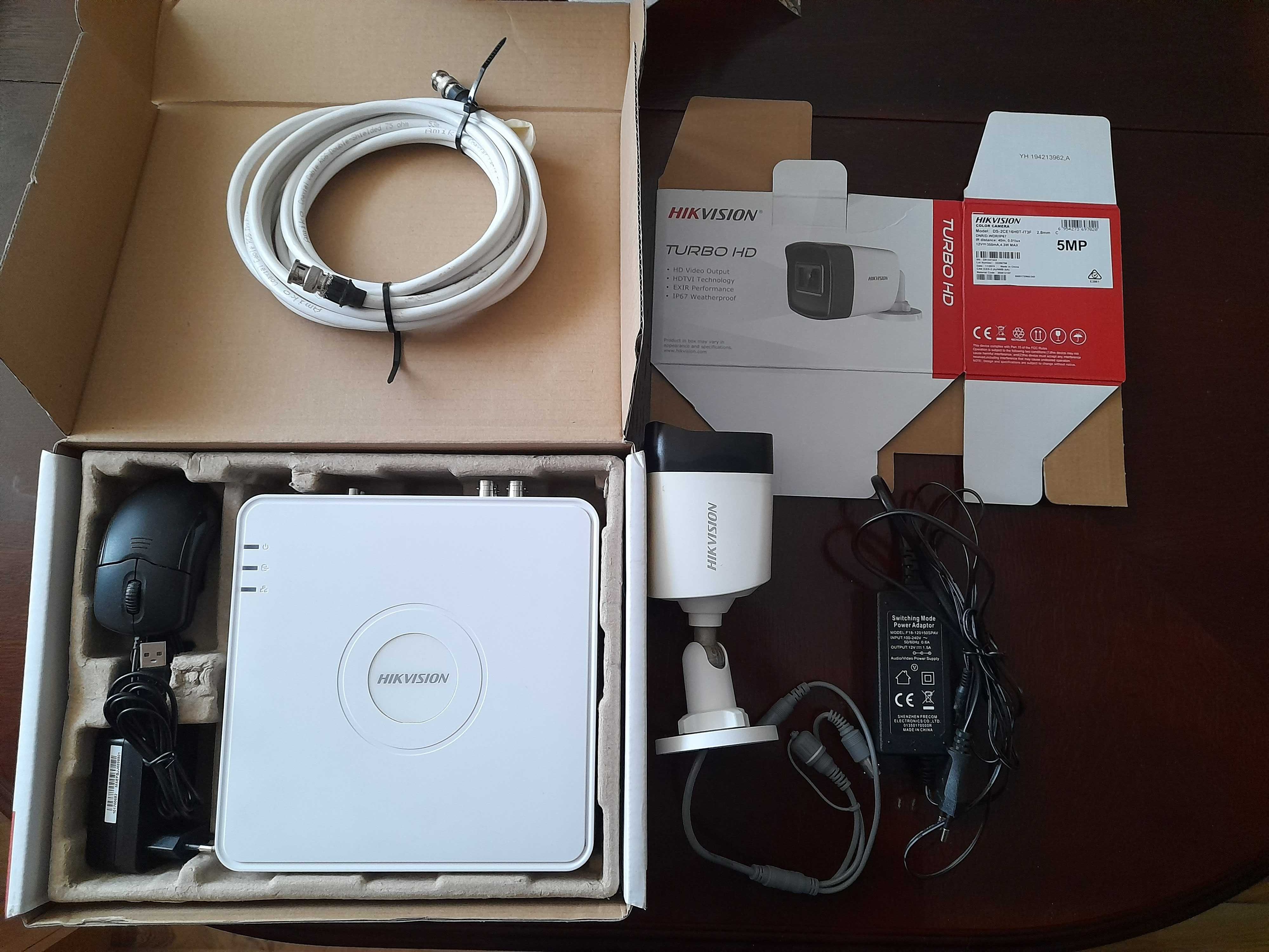 Kit Hikvision 1 Camera de Supraveghere + DVR