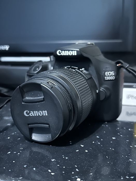 Фотоапарат Canon EOS 1300D