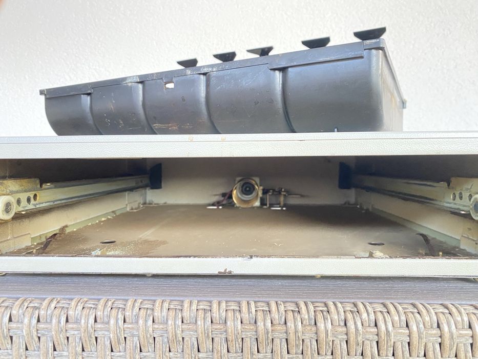 Sertar metalic bani functinal