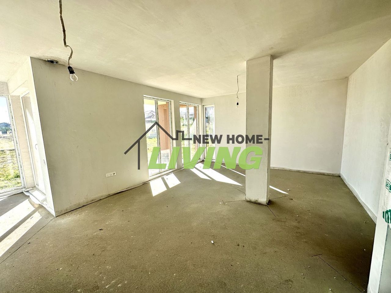 Продава се Къща в с. Белащица, Област Пловдив - 240 кв.м за 959 €/кв.м - Снимка #2