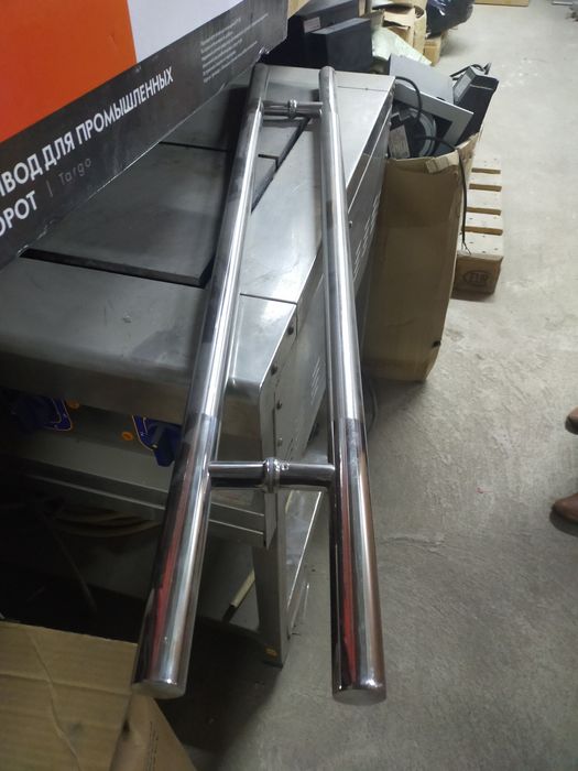 Металлическая ручка