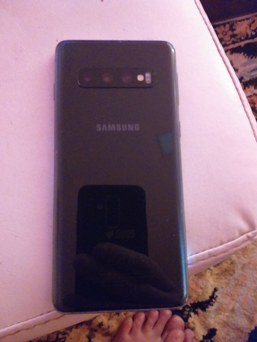 Samsung S10черен