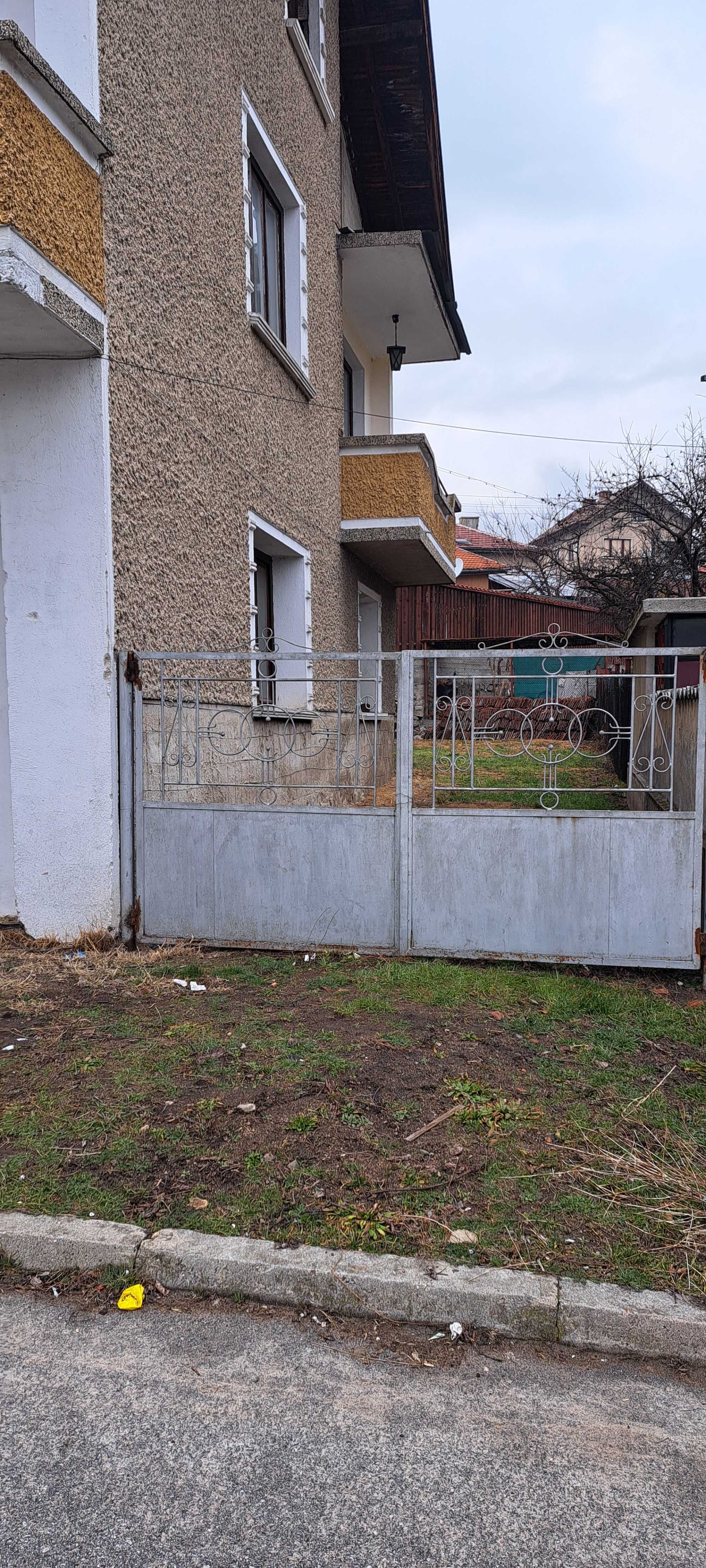 Продавам къща във Велинград