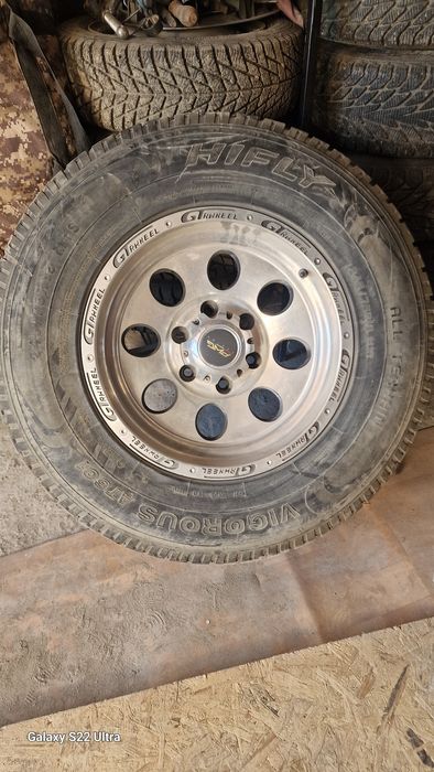 Продам шины с дисками, комплект 5 шт, 245.75R16