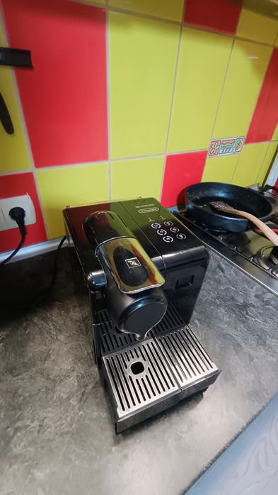 Espresor, aparat cafea, capsule, Latisima TouchNespresso