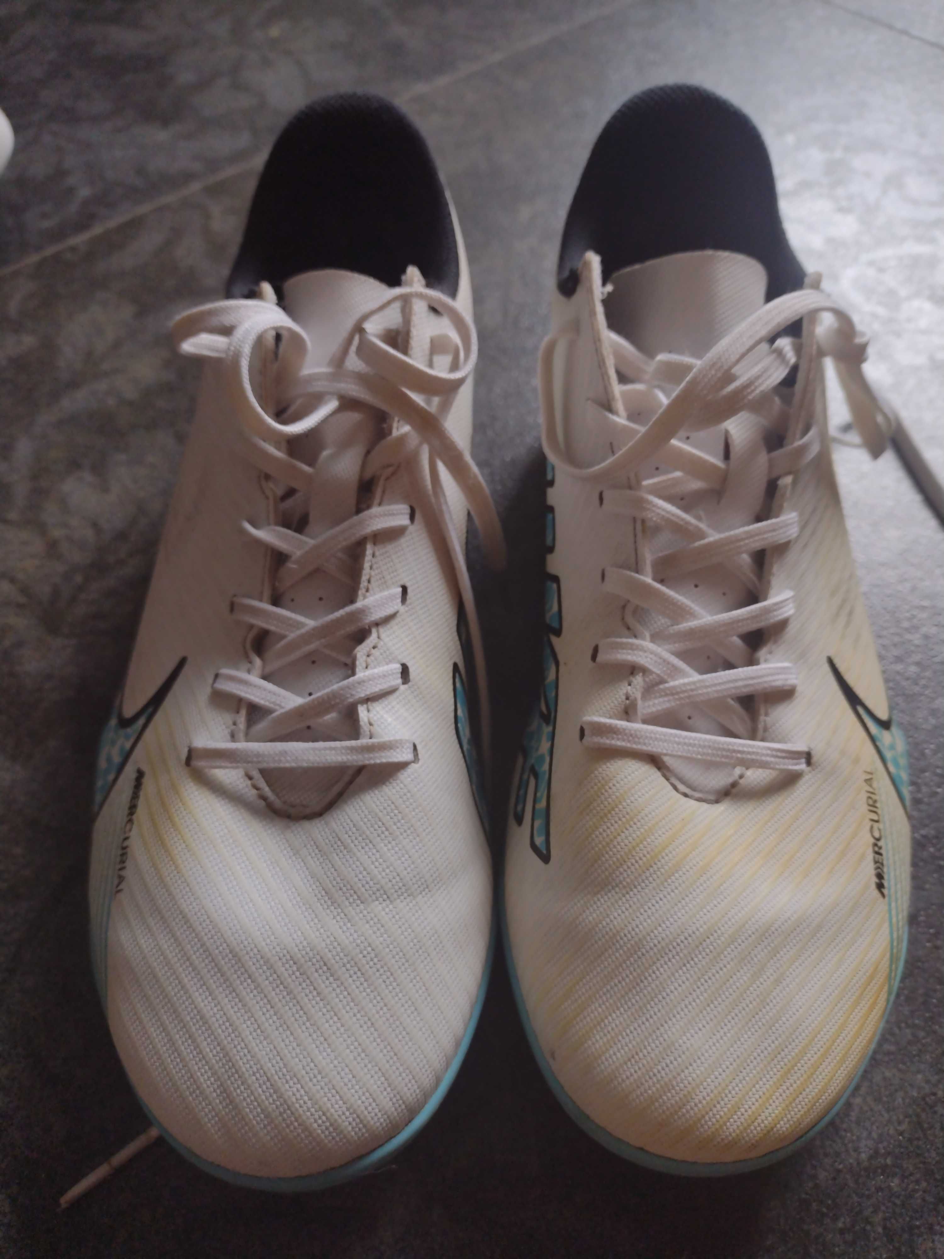 Бутонки  Nike, 38.5