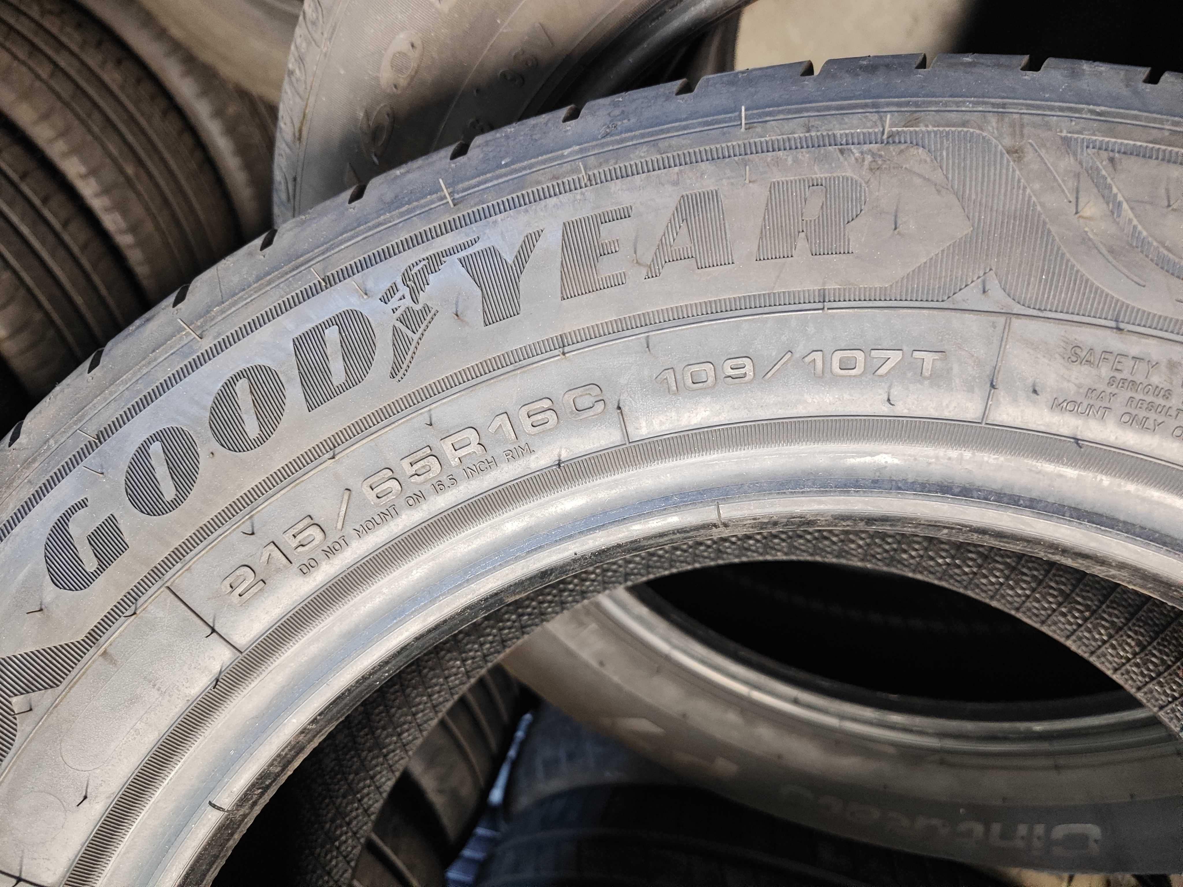 2бр. летни гуми 215/65/16C Goodyear