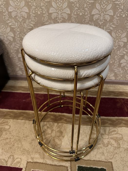 Продам новые табуреты! 6 штук