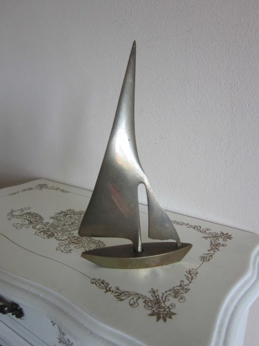cadou deosebit rar Mid Century Modern Barca cu Panze bronz masiv
