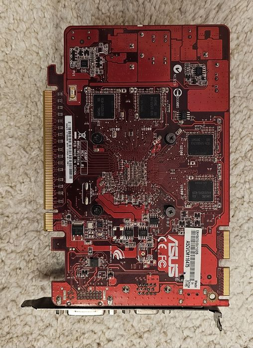 Vând kit PC cu procesor AMD Phenom X6