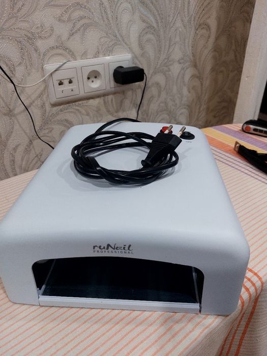 Лампа ультрофиолетовая,для маникюра