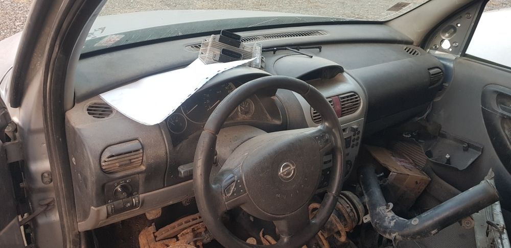 Dezmembram Opel Combo 1.7 DTH