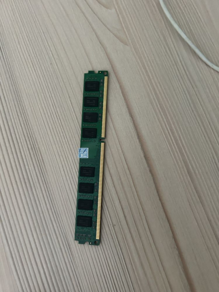 Озу kingstan 8GB/гб 1600мгц DDR3