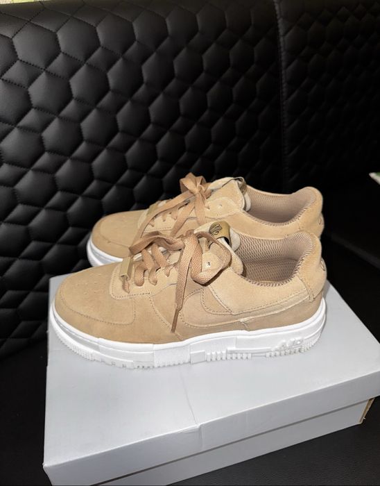 Adidasi Nike Air Force 1 Pixel Dama