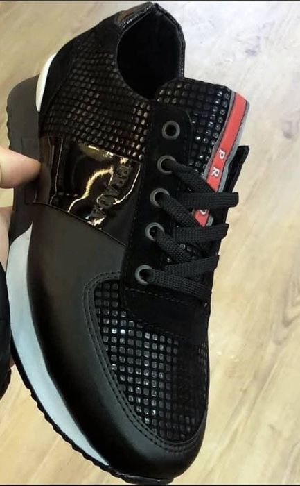Adidași bărbați Prada