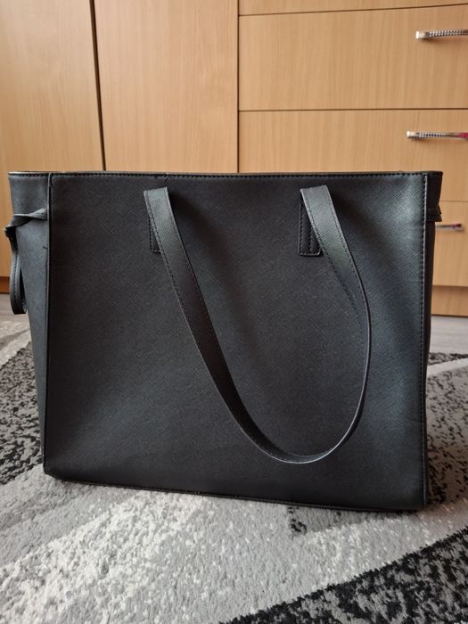 Vand geanta eleganta