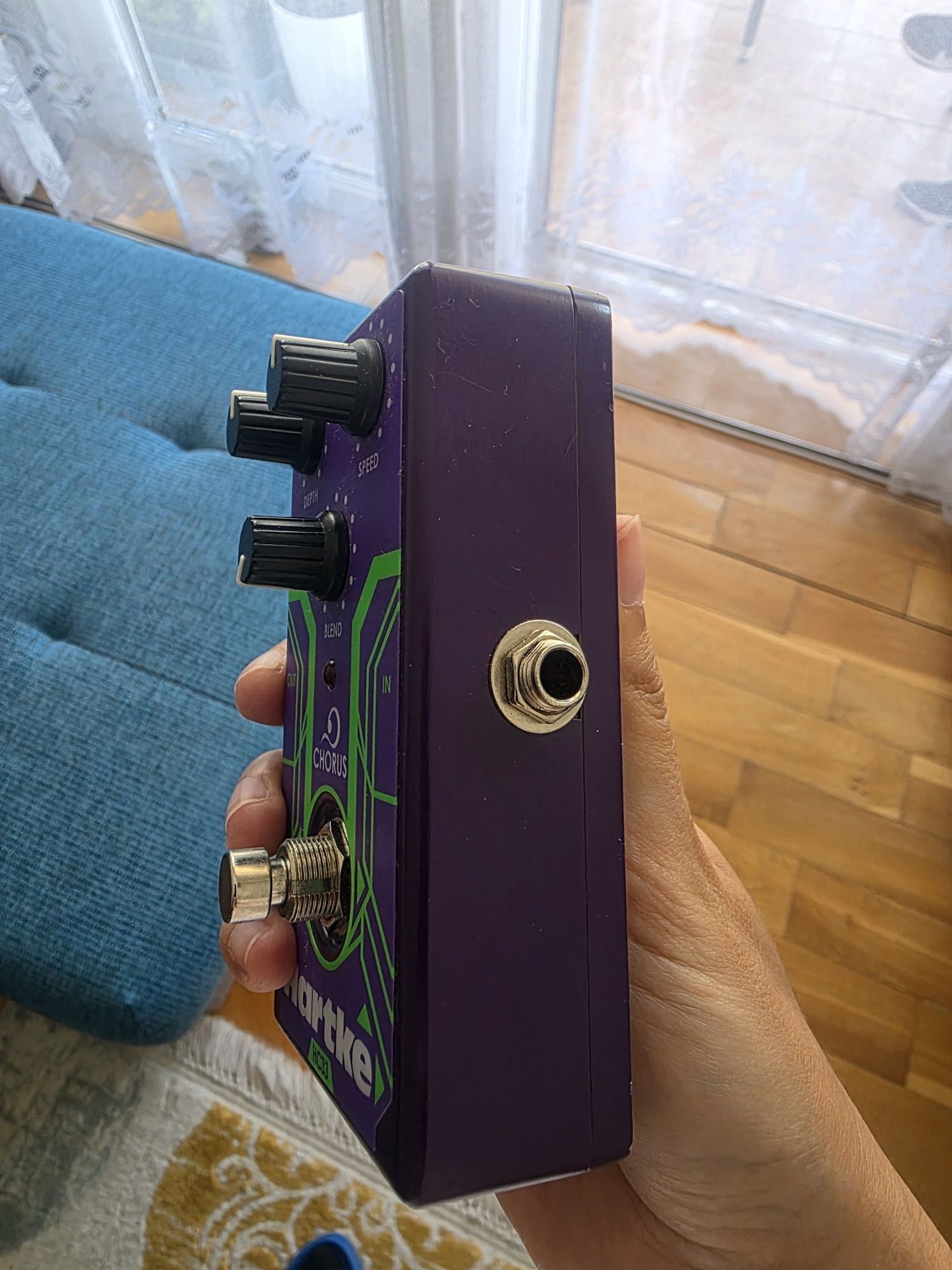 Pedală Hartke HC33 Chorus – efect analog pentru chitară / bass