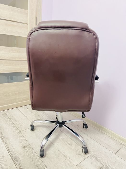 Офис Стол Тъмно Кафяв