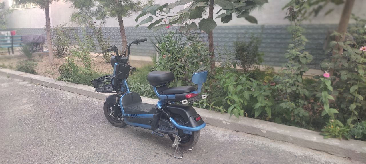 Skuter  5 dona akibilik