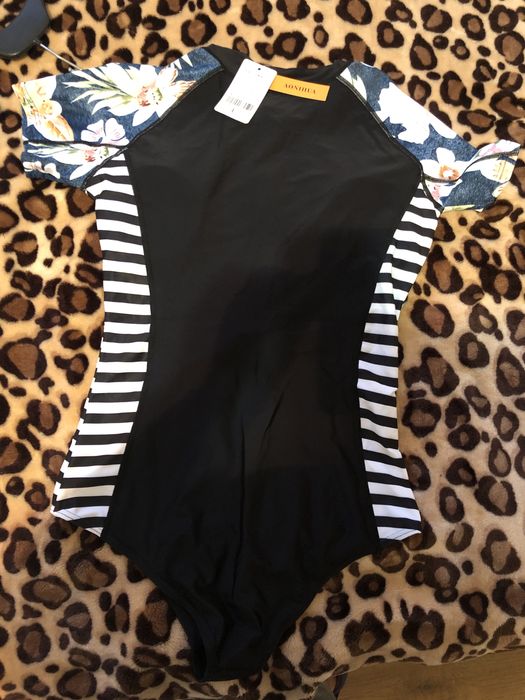 Costum intreg de baie