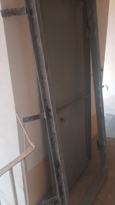 Железная бу дверь