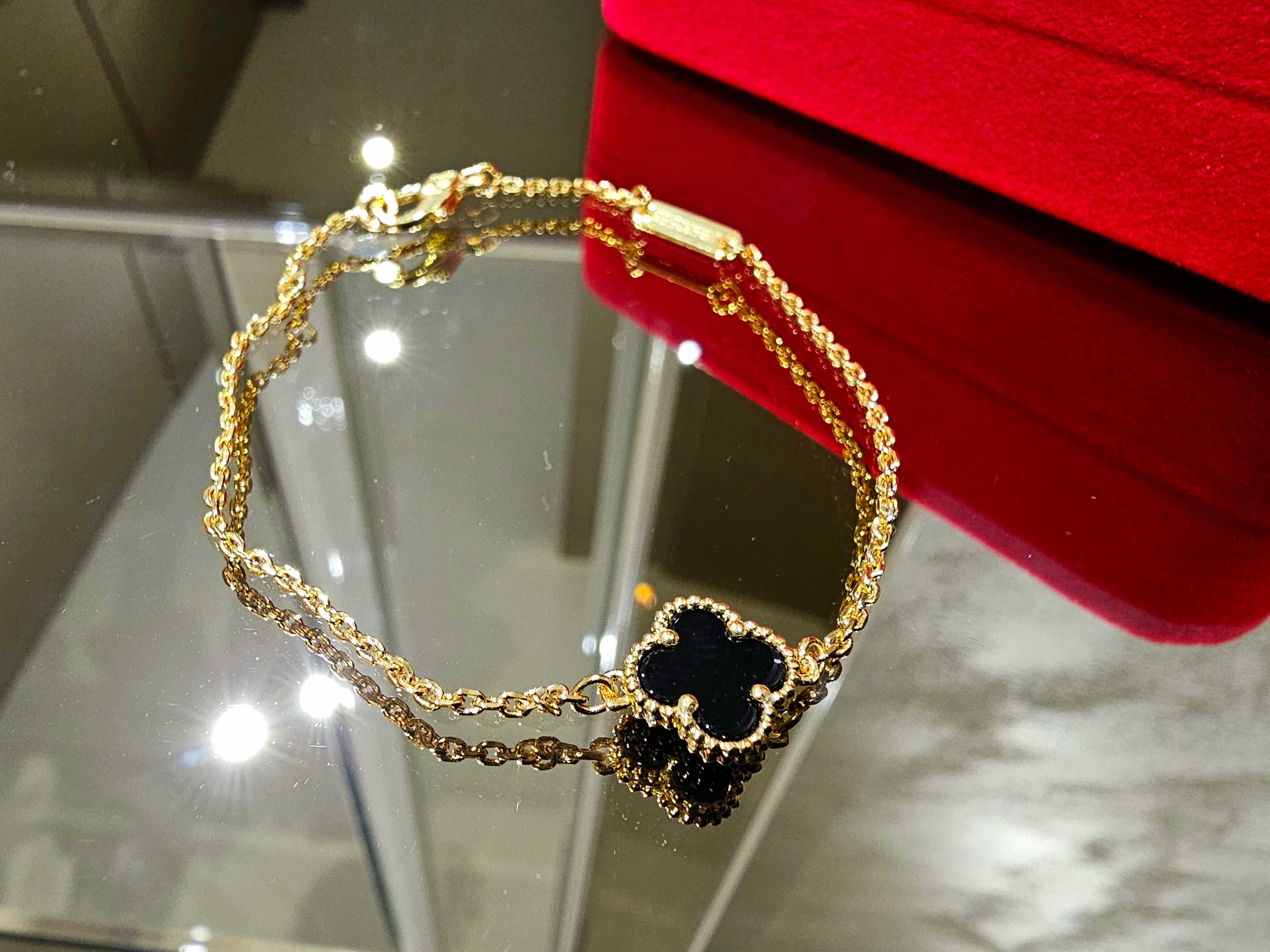 Van Cleef & Arpels VCA Gold Black Sweet Alhambra Clover Дамска Гривна