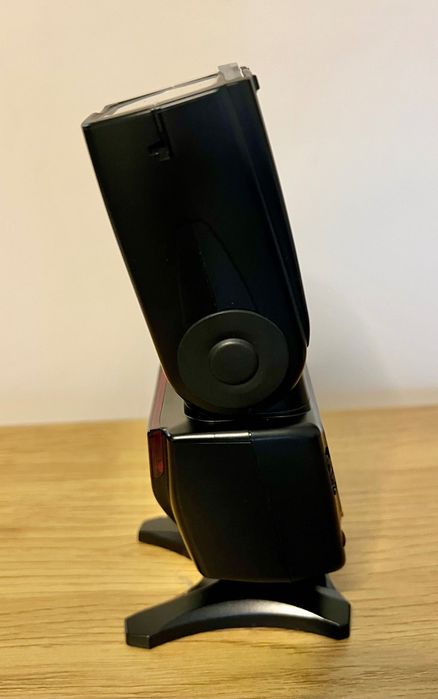 Светкавица Nikon sb 700