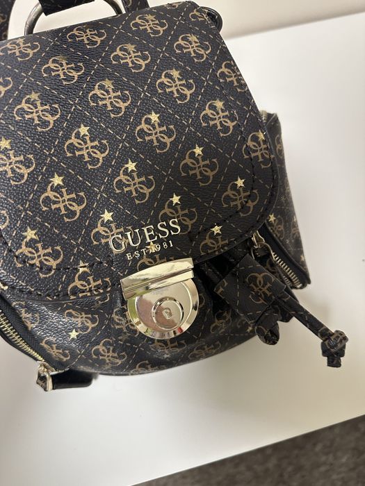 Малка раница Guess