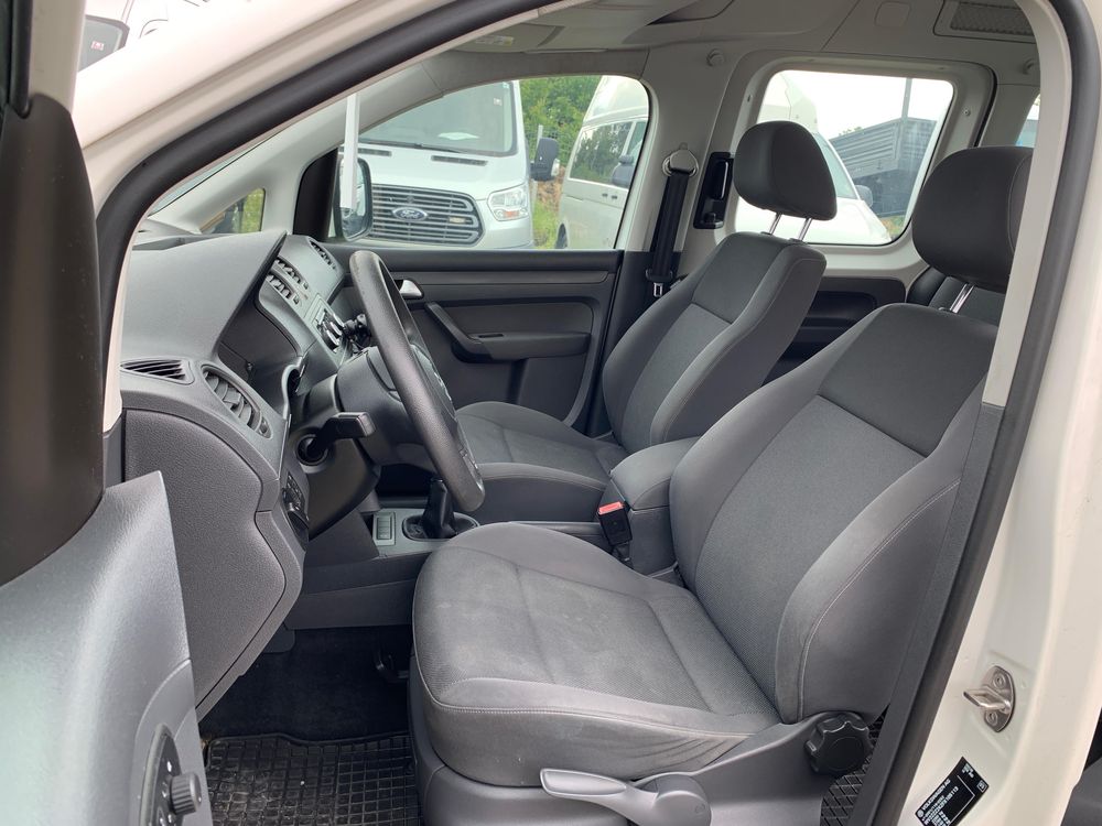 Volkswagen Caddy 4MOTION / 2015 / 2.0TDI TRENDLINE