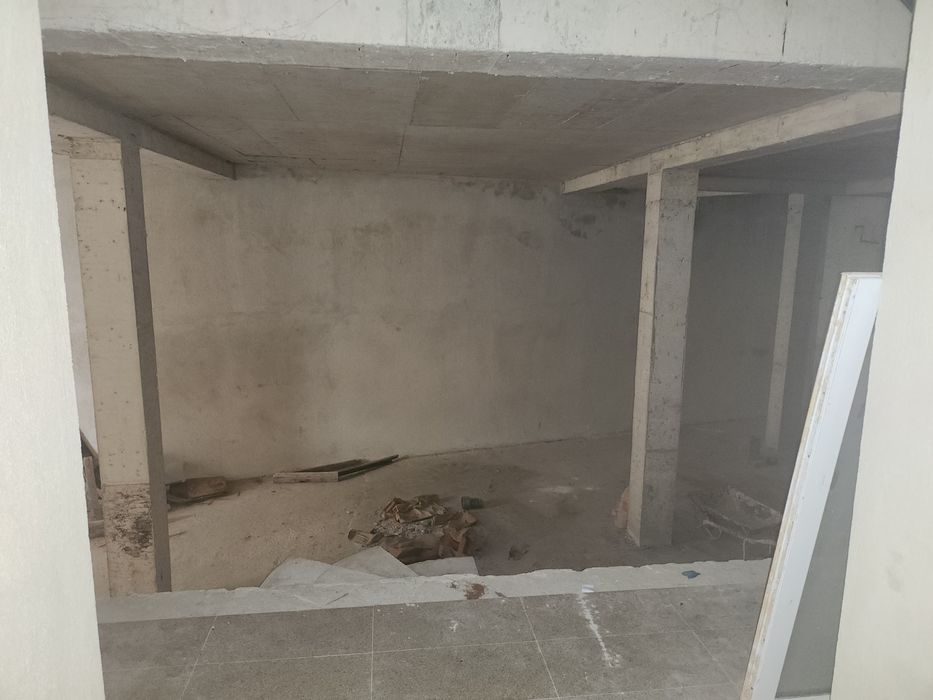 Помещение за фитнес, масажи ,йога 163кв.м  в жилищна сграда