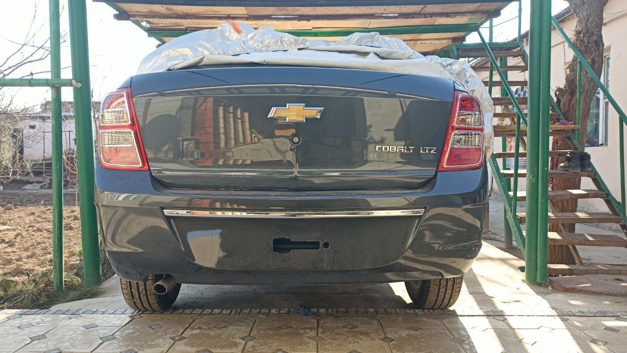 Cobalt sotiladi salondan uygacha