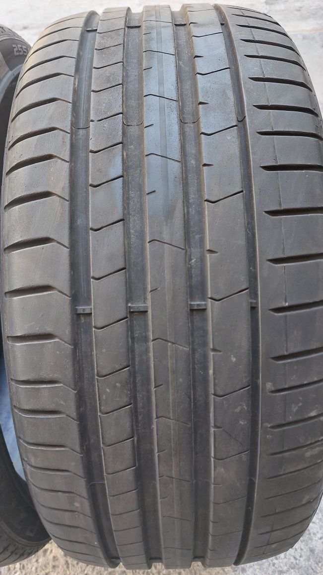 Гуми 255/35/20 Pirelli P Zero PZ4 2 броя