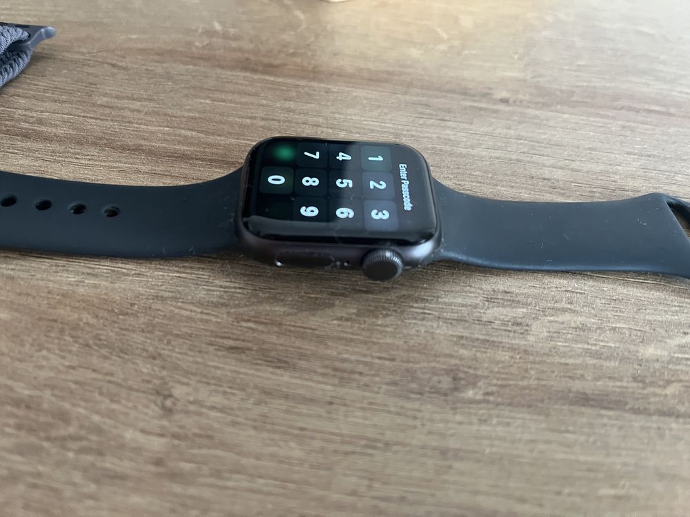 Apple watch SE space gray 40mm