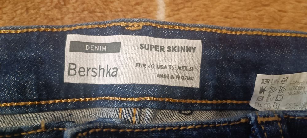 Blugi Bershka Barbati noi