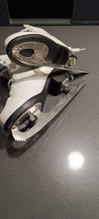 Дамски/детски н35 кънки за лед