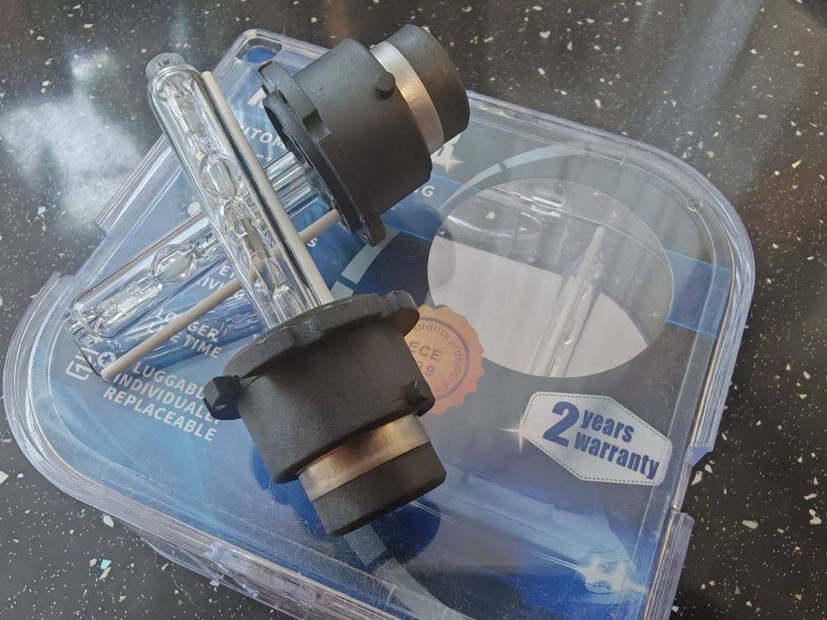 Becuri Xenon D2S