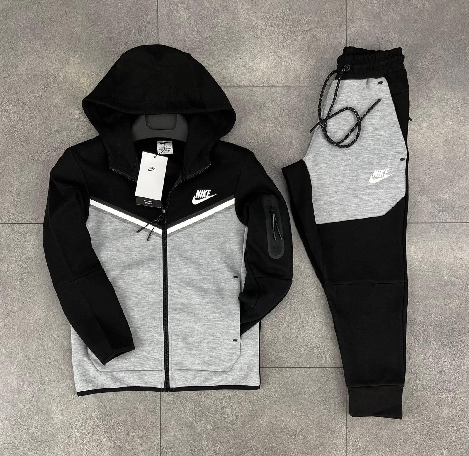 Детски екипи Nike Tech Fleece РЕАЛНИ ДЖОБОВЕ