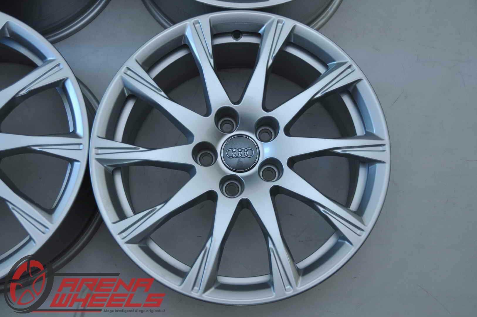 Jante Noi 17 inch Originale Audi A4 8W B9 R17