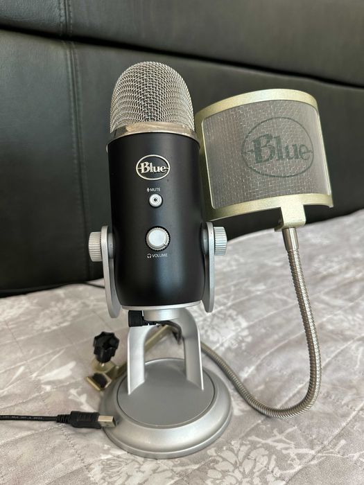 Blue Yeti USB Микрофон + Поп Филтър