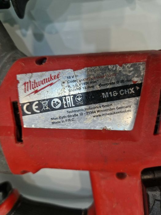 Milwaukee m18 CHX акумулаторен перфоратор