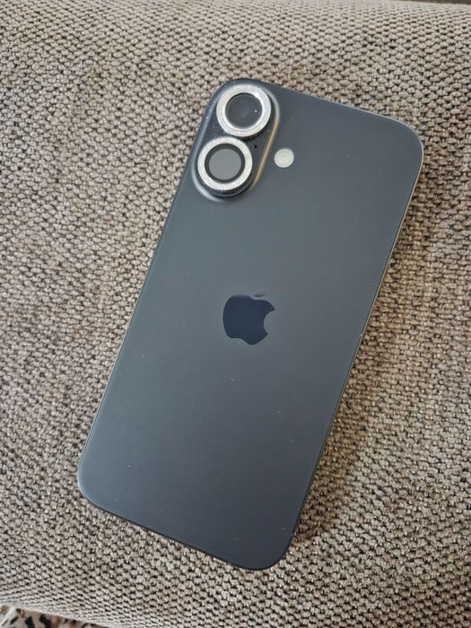 Ipone 16 256 ca nou