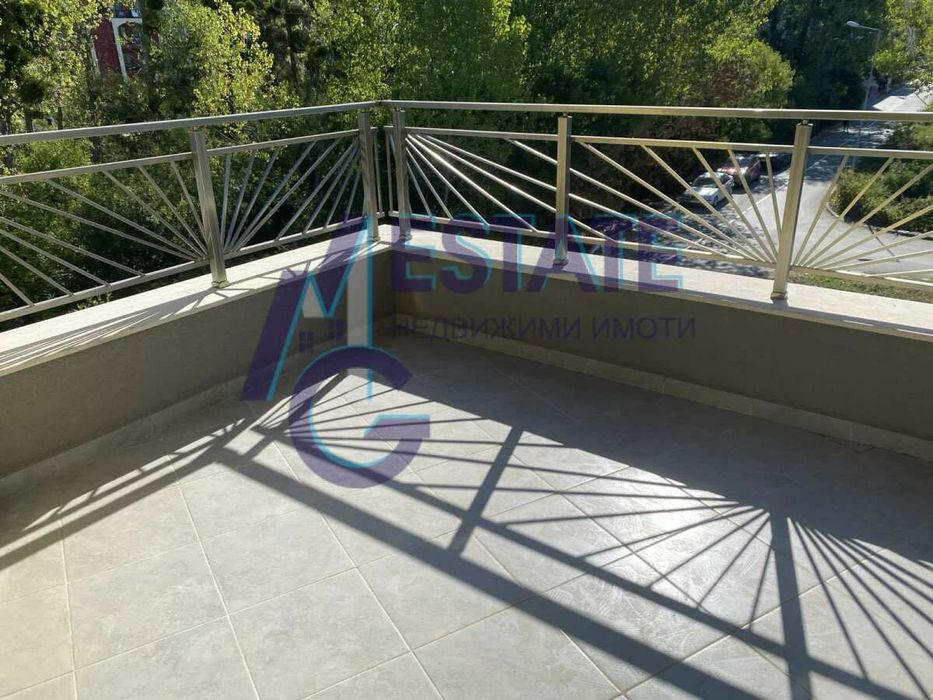 Продажба на 2-стаен в гр. Царево - 67m²