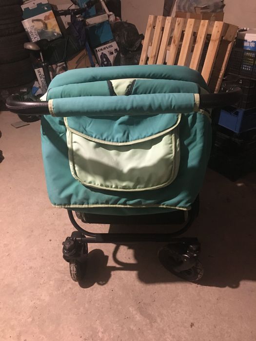 Бебешка количка за близнаци